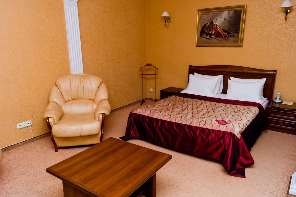 伯格米亚私人酒店 萨拉托夫 客房 照片